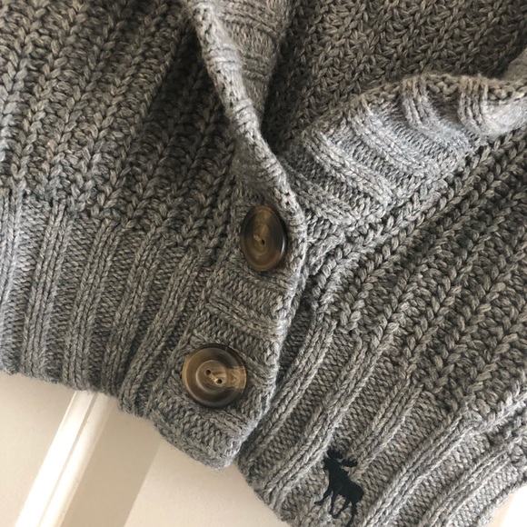 Abercrombie crop sweater - Picture 3 of 3